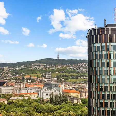 Apartamento Castle View In Sky Park By Zaha Hadid *