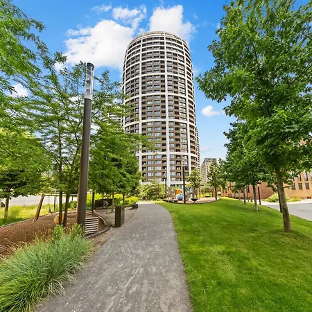 Castle View In Sky Park By Zaha Hadid 布拉迪斯拉发